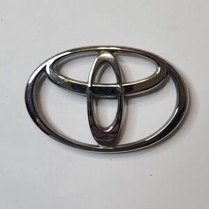 Toyota Chrome Plastic Emblem Badge Decal Logo ABS 8185 OEM Genuine